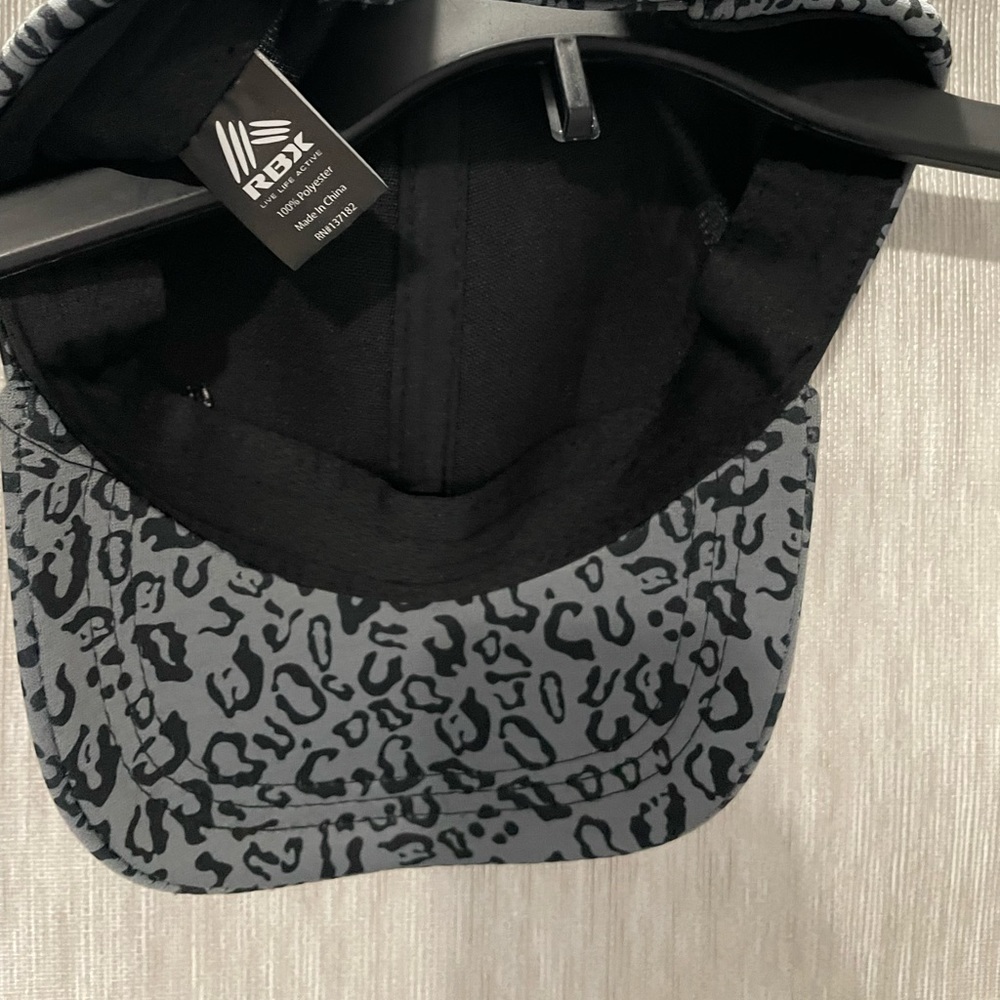 Leopard hat - Picture 2 of 10